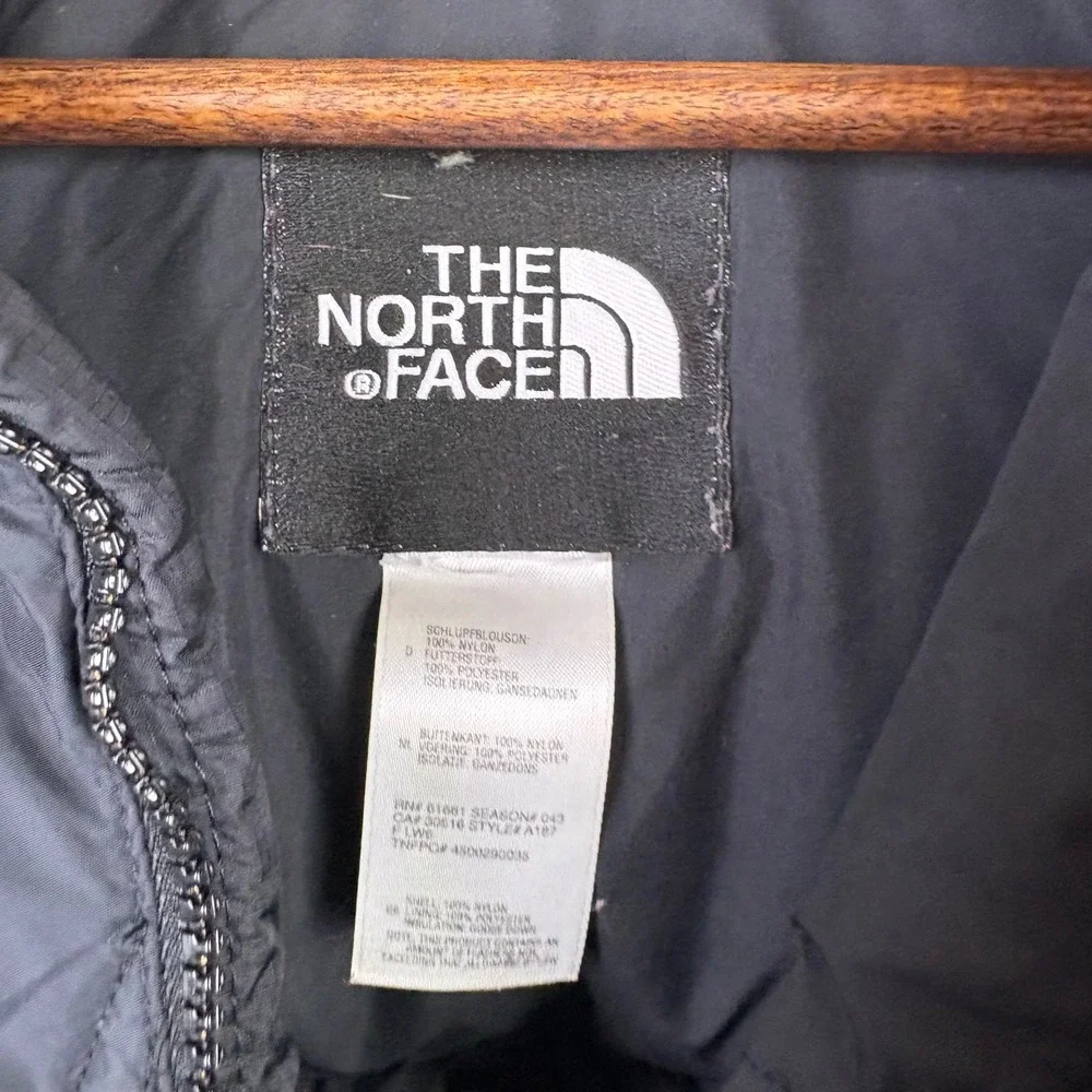The North Face Nuptse 700 Puffer Jacket Mens L Black Down Insulated Ripstop Coat